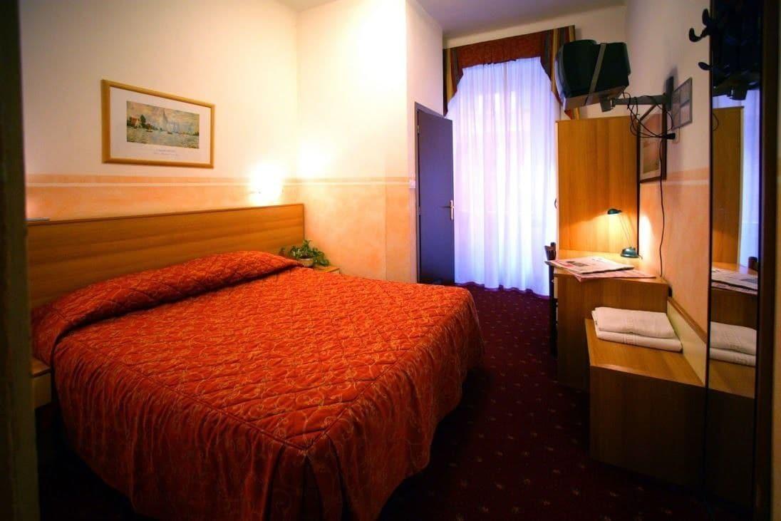 Hotel Assarotti Genova Esterno foto