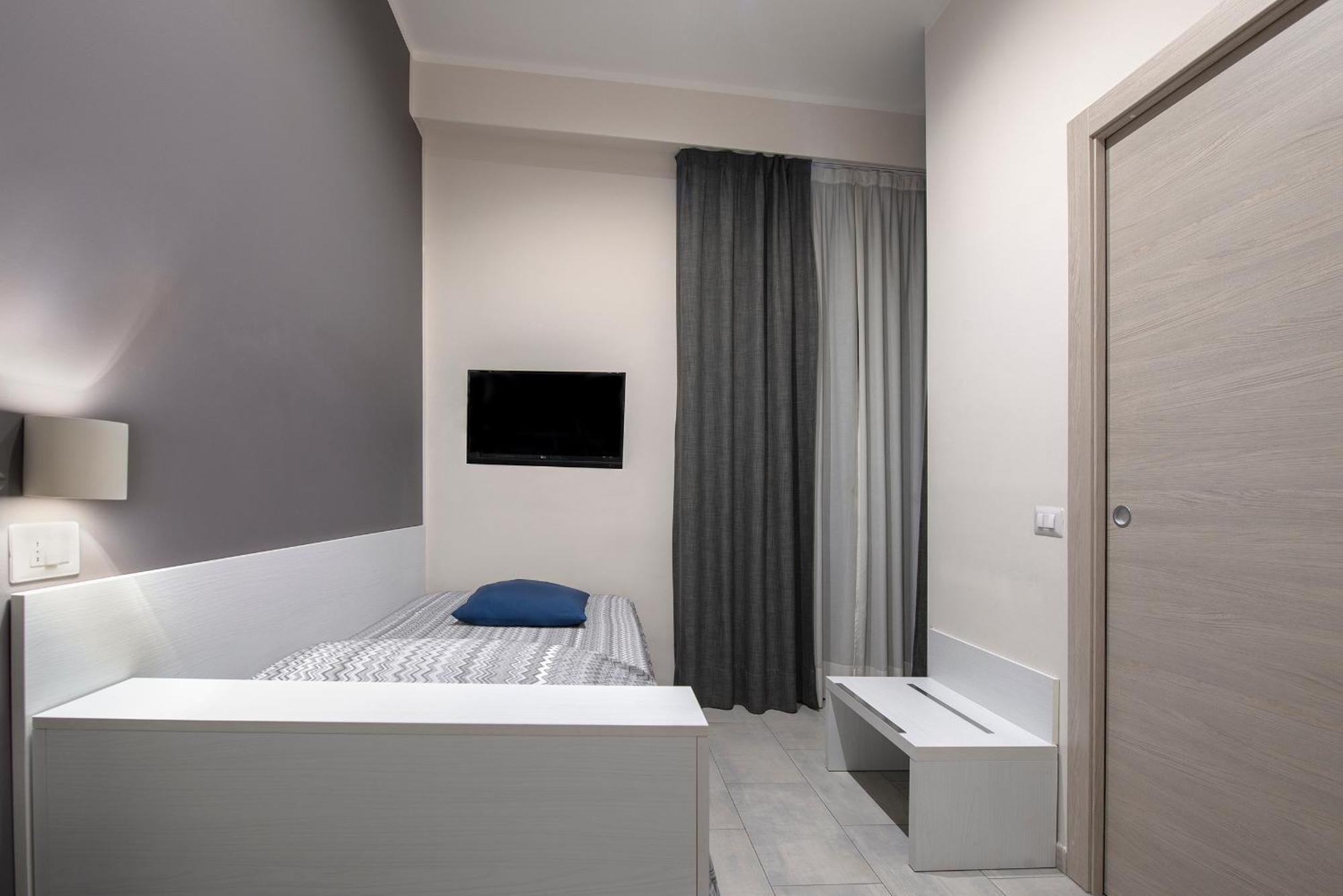 Hotel Assarotti Genova Esterno foto