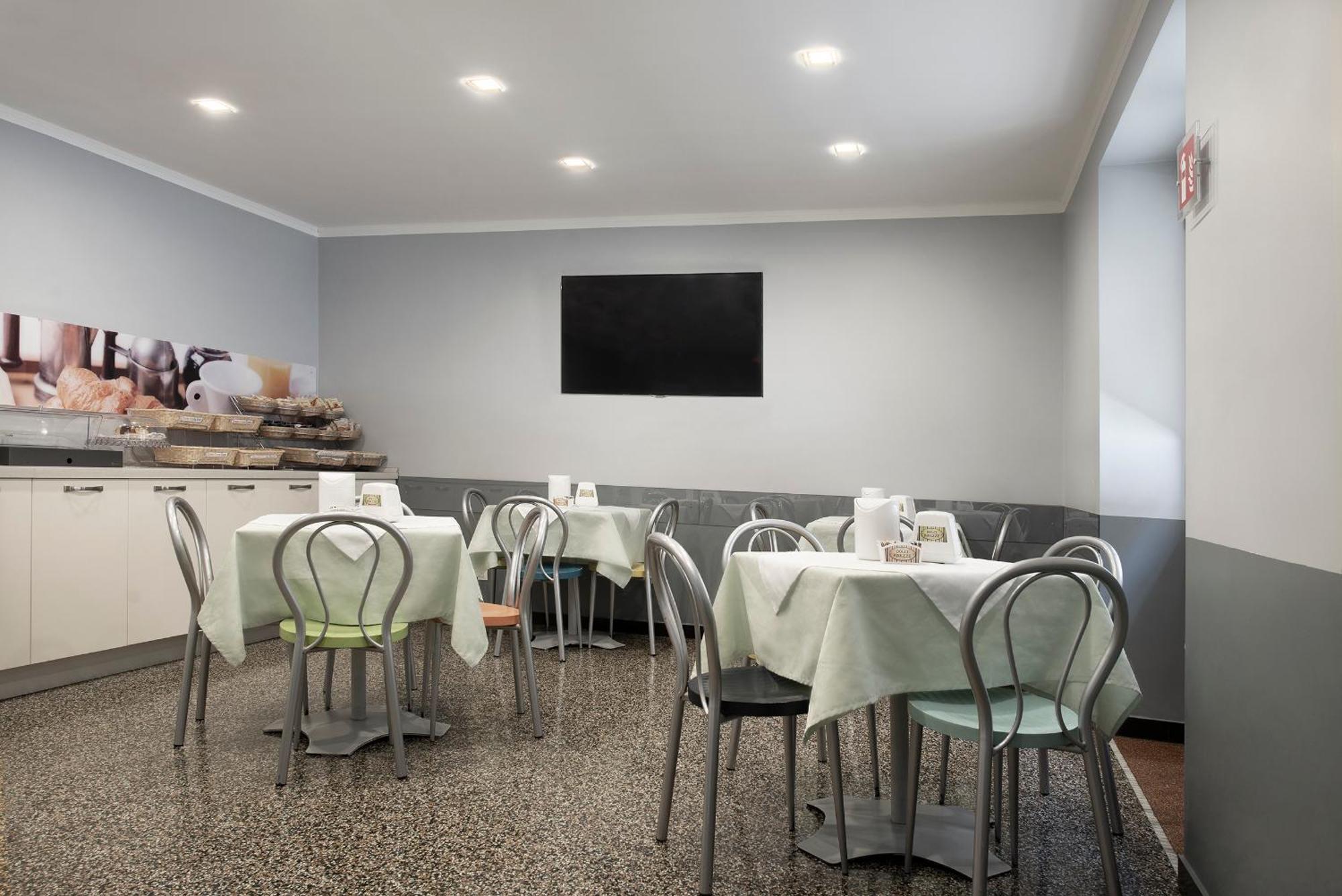 Hotel Assarotti Genova Esterno foto