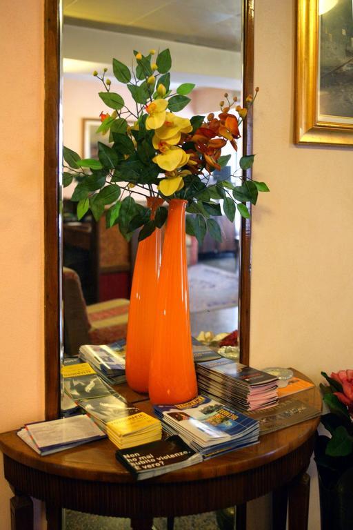 Hotel Assarotti Genova Esterno foto