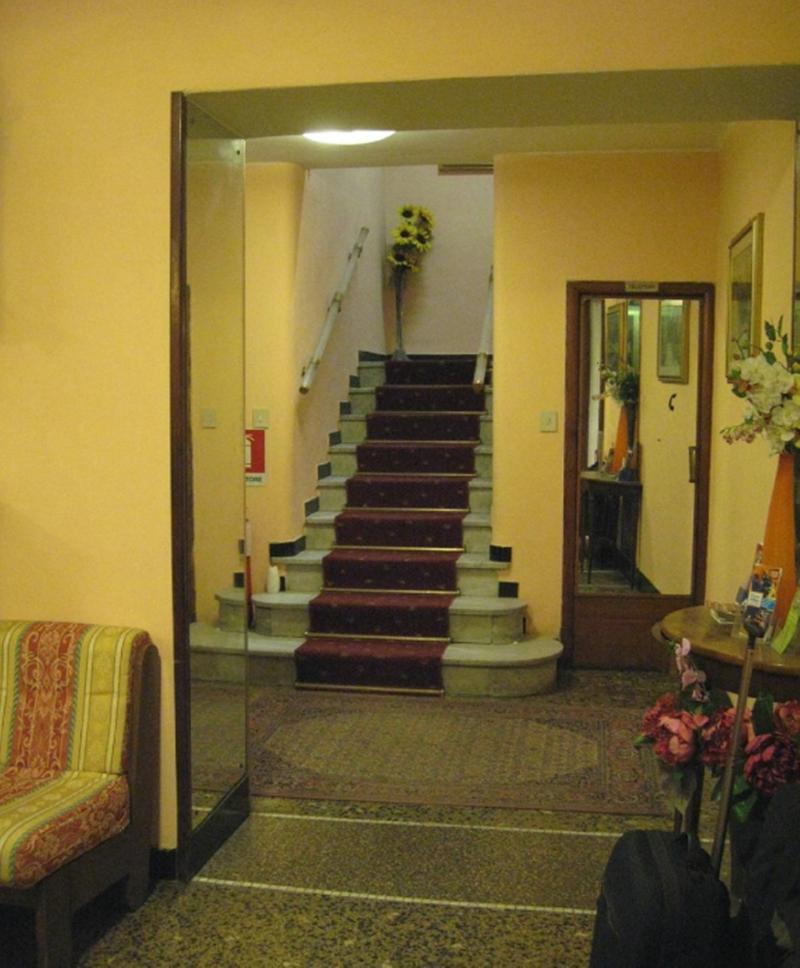 Hotel Assarotti Genova Esterno foto